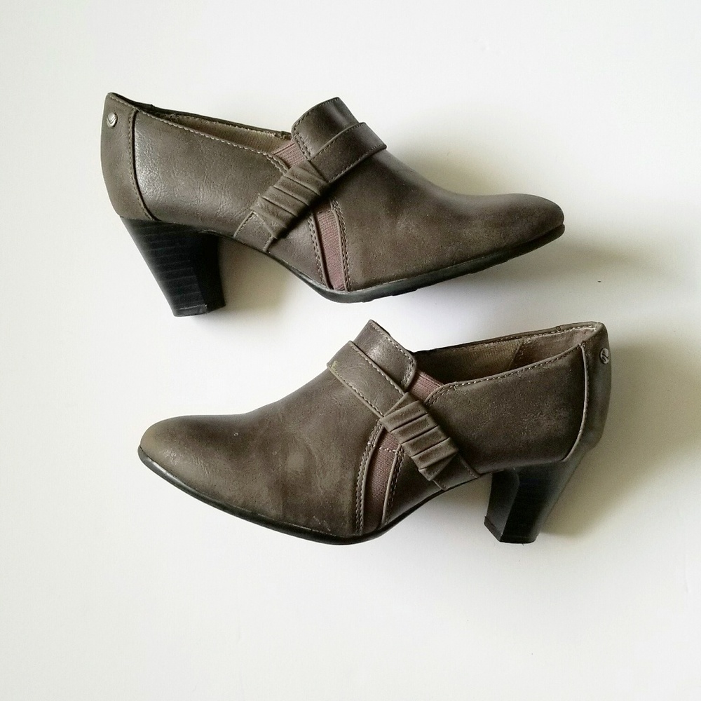 Grey Heels